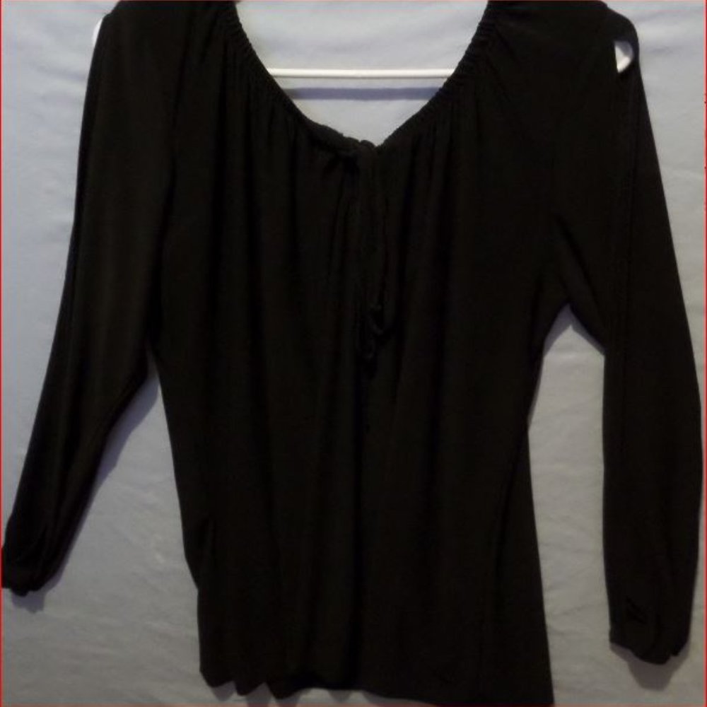 EllaSamani Open Arm Black Blouse
